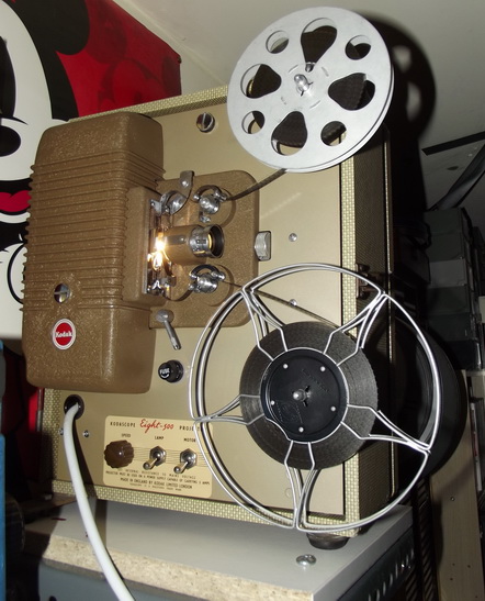 8mm Forum: WANTED: 8mm Take-Up reel for Kodak Brownie Projector