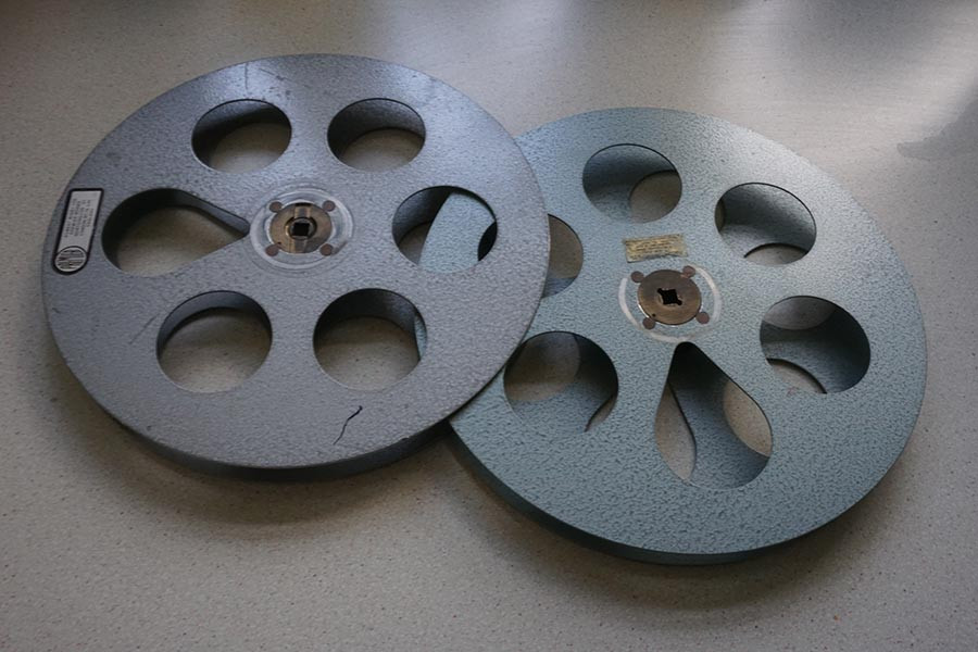 Click image for larger version

Name:	16mm_split_spools.jpg
Views:	167
Size:	126.4 KB
ID:	36308