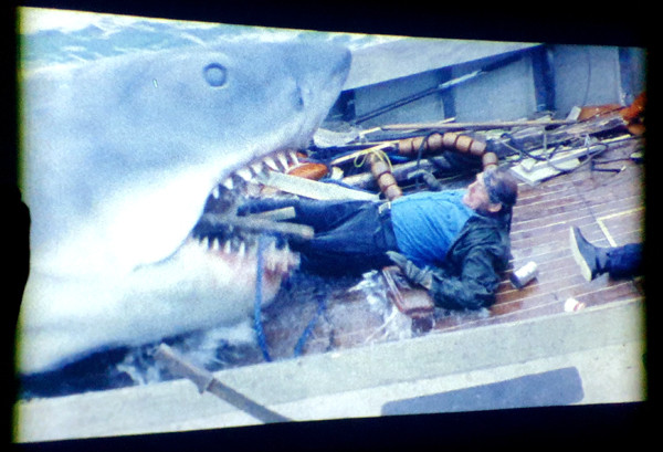 Click image for larger version

Name:	Jaws1 - 2.jpg
Views:	587
Size:	82.1 KB
ID:	48422
