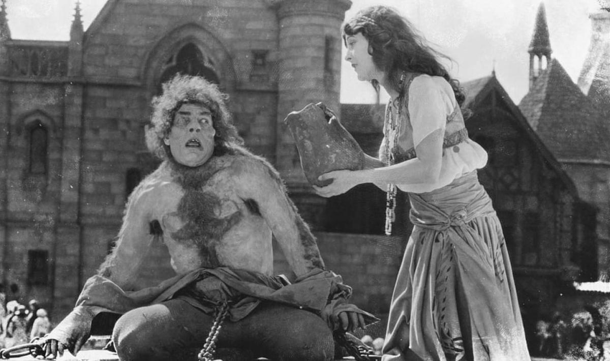 Click image for larger version

Name:	Hunchback-of-Notre-Dame-c45c374f80.jpg
Views:	448
Size:	130.0 KB
ID:	61310