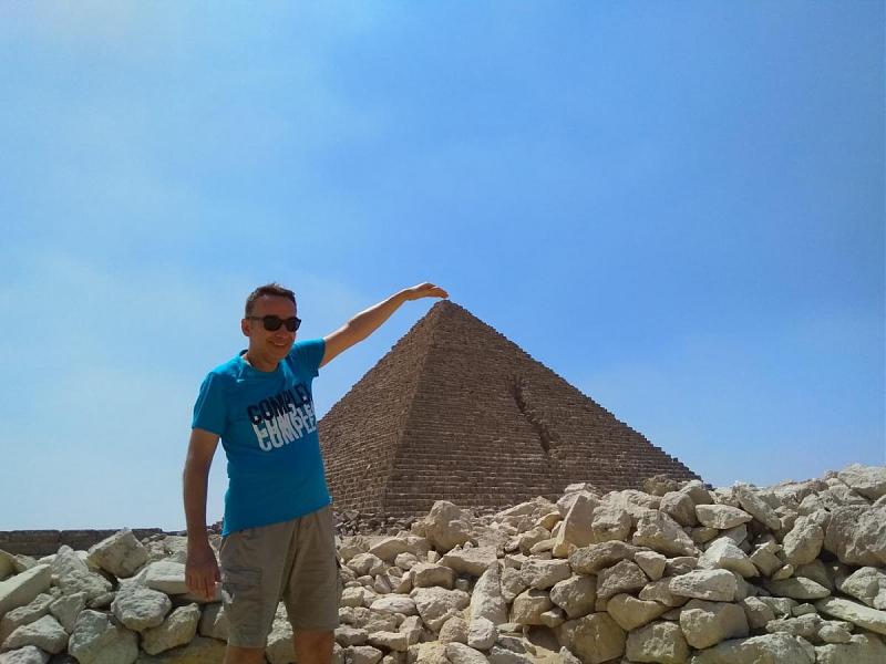Click image for larger version

Name:	Egypte 2022 Pyramides 1.jpg
Views:	375
Size:	94.2 KB
ID:	65702