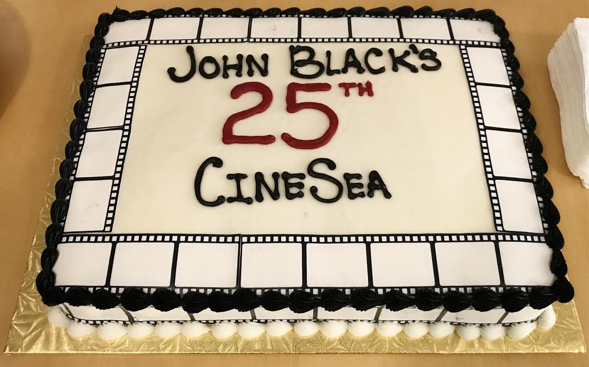 Click image for larger version  Name:	CineSea Cake CU.jpg Views:	0 Size:	152.8 KB ID:	67953