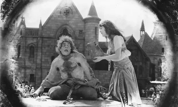 Click image for larger version

Name:	hunchback and Esmeralda.webp
Views:	378
Size:	30.3 KB
ID:	82589