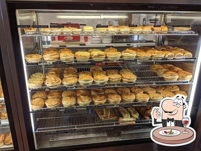 Click image for larger version  Name:	r543-Darfield-Bakery-dishes-2022-10-1.jpg Views:	0 Size:	356.3 KB ID:	84389