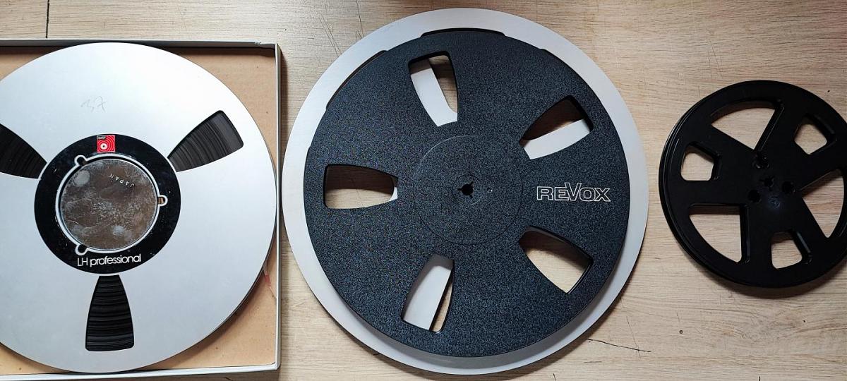 Is reel-to-reel interchangeable with standard 8mm reel? - 8mm Forum