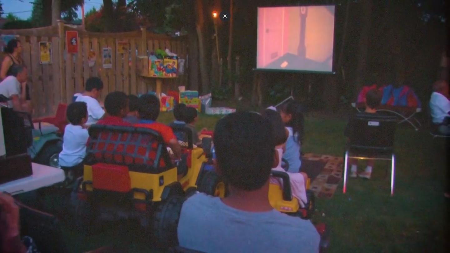 Click image for larger version  Name:	outdoor screening.jpg Views:	0 Size:	85.0 KB ID:	91962