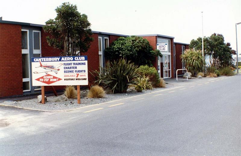 Click image for larger version  Name:	Old clubrooms outside-2.jpg Views:	0 Size:	160.9 KB ID:	96322