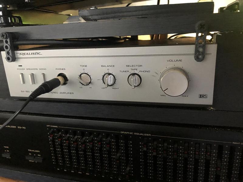 Click image for larger version  Name:	REALISTIC STEREO AMP.jpg Views:	0 Size:	104.1 KB ID:	96969