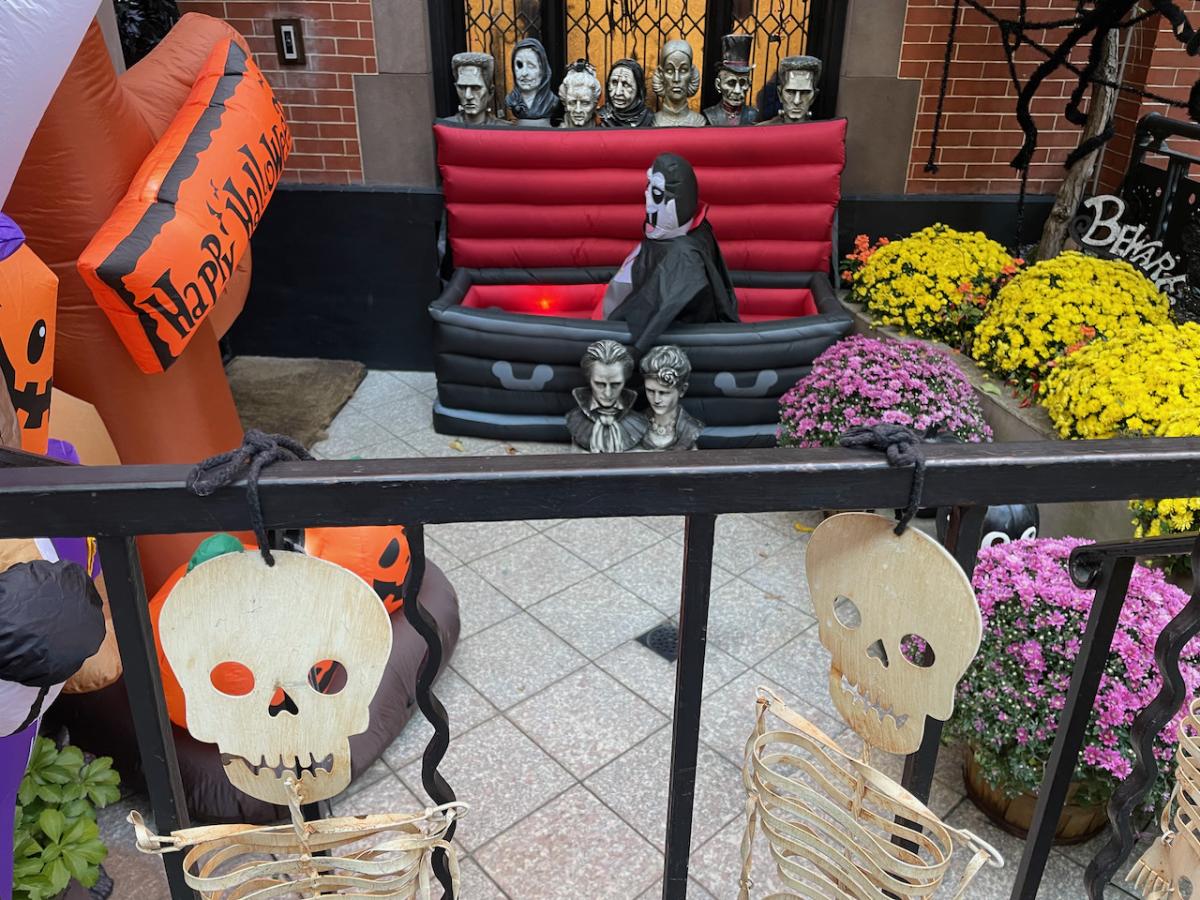 Click image for larger version  Name:	Halloween 2- - 3.jpg Views:	0 Size:	202.6 KB ID:	106680