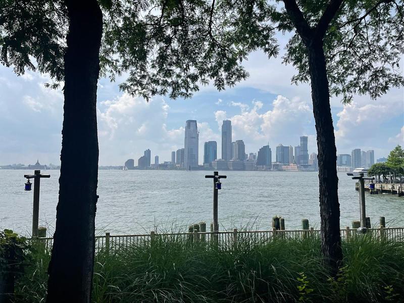 Click image for larger version  Name:	Battery ParK - 1.jpg Views:	0 Size:	215.3 KB ID:	118431